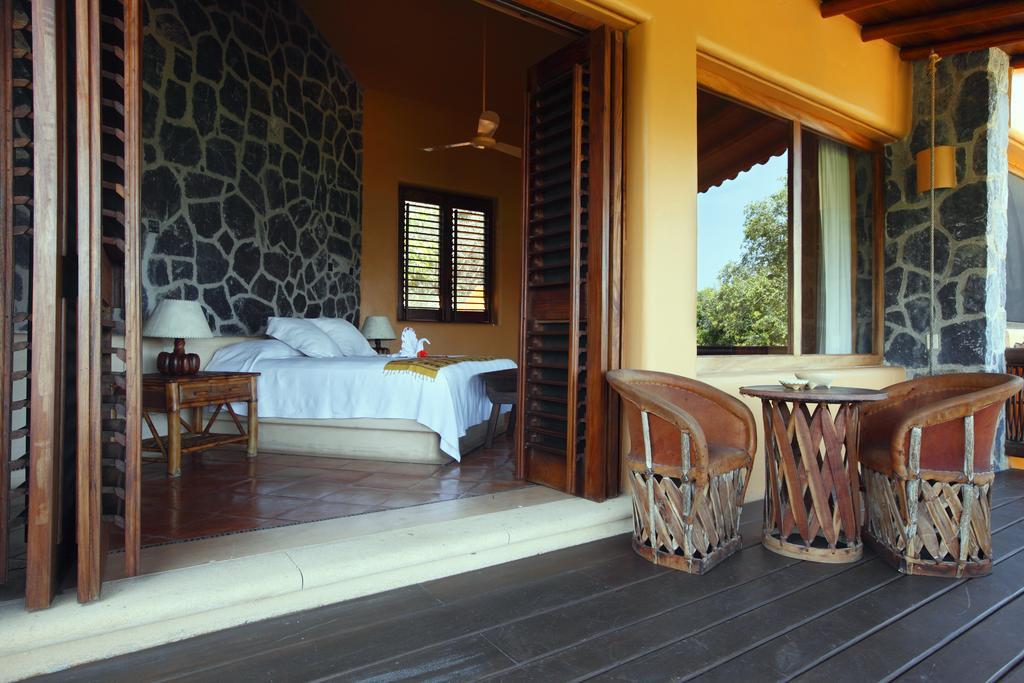 Hotel Casa Don Francisco อิกซ์ทาปา ภายนอก รูปภาพ